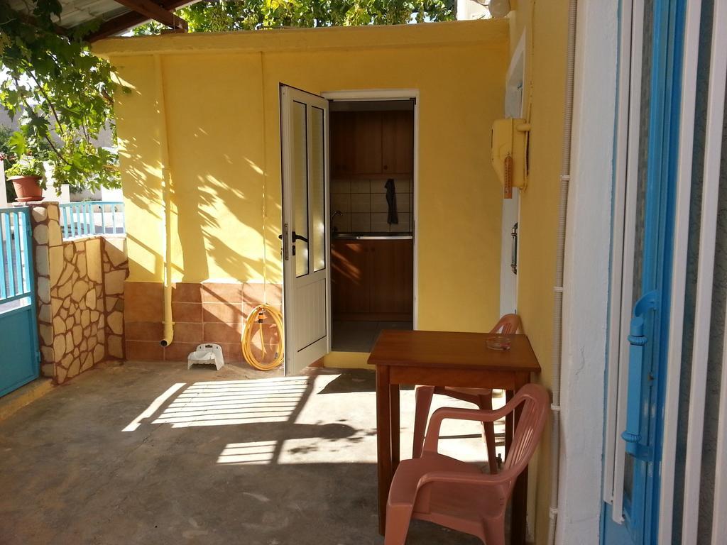 Vintage House-Vori-Rent Rooms Vóroi Exterior foto